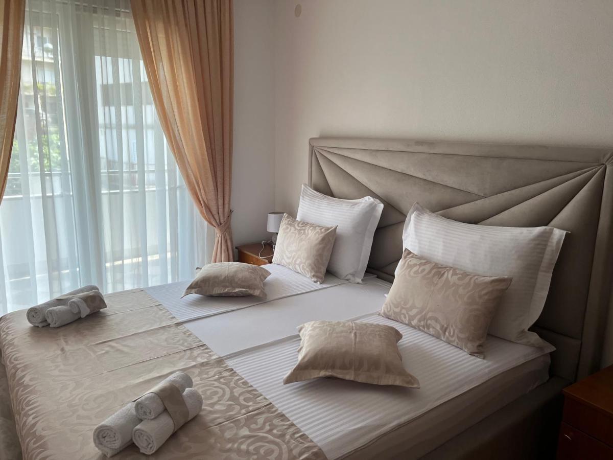 Apartments Magdalena Stobreč Екстериор снимка