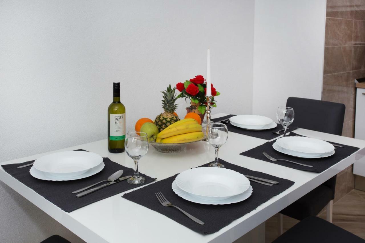 Apartments Magdalena Stobreč Екстериор снимка