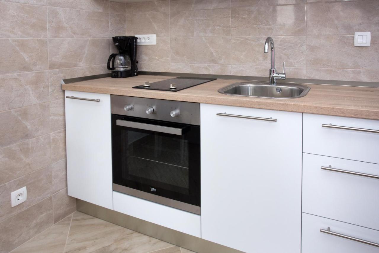 Apartments Magdalena Stobreč Екстериор снимка